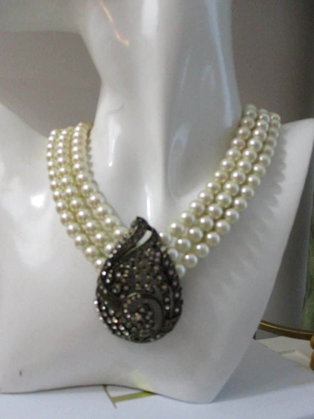 HEIDI DAUS TIERED TAPESTRY TRIPLE STRAND NECKLACE